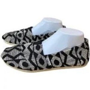 TOMS shoe loafers slip on